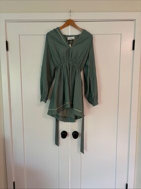 THESHIRT “The Taryn Dress Olive” Mini Dress